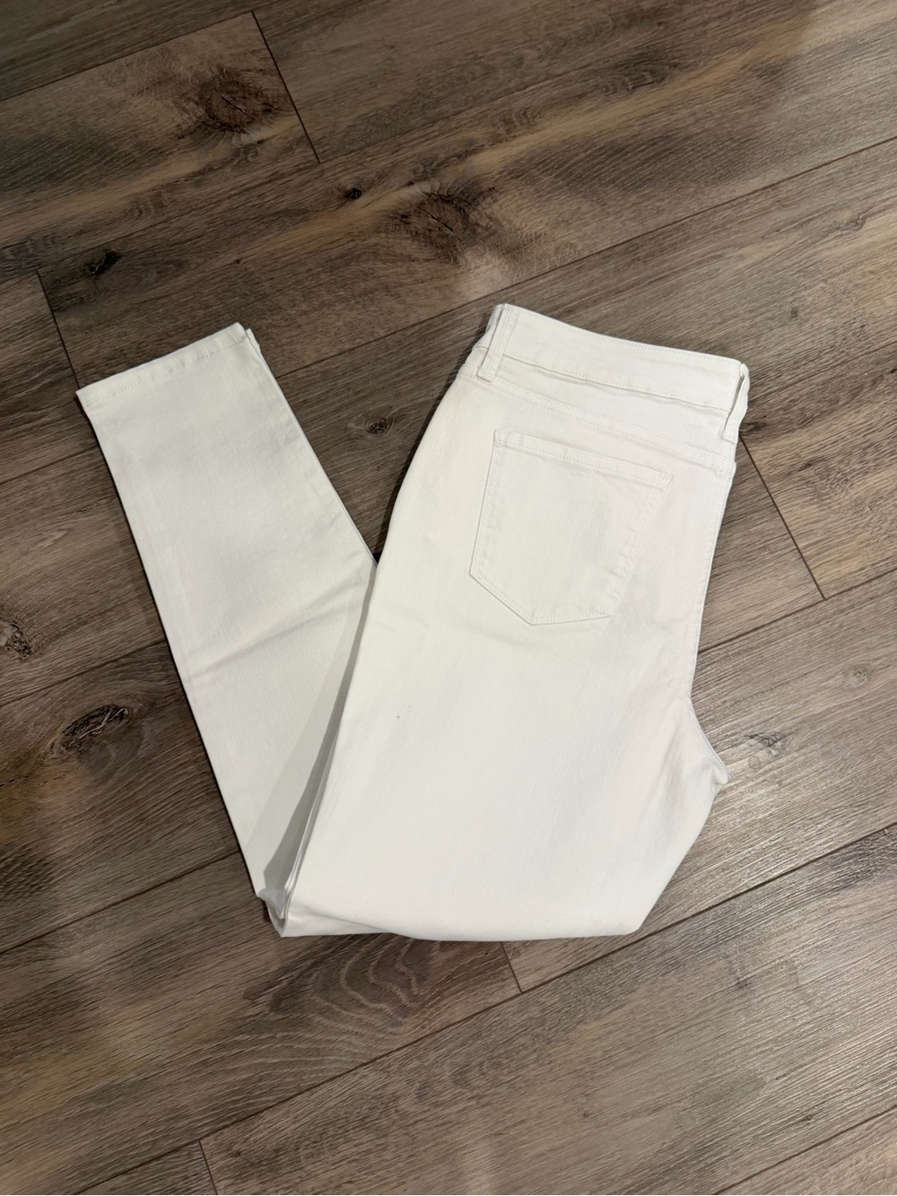 St. John's Bay White Skinny Pants